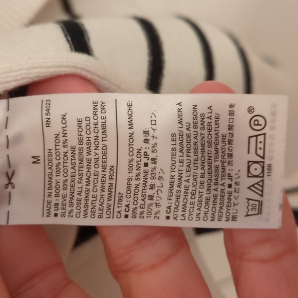 Banana Republic sweater - Picture 5 of 5